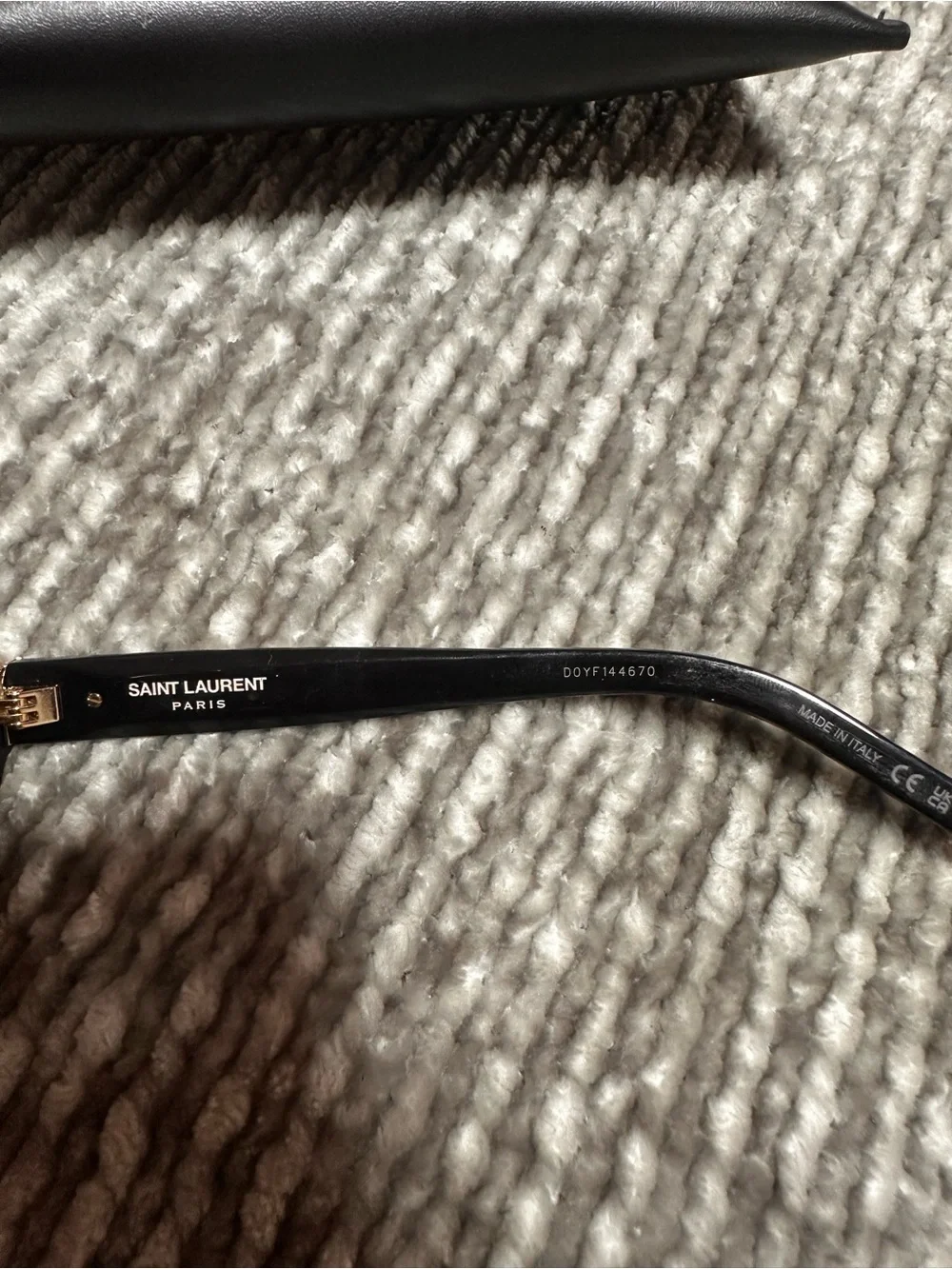 Yves Saint Laurent Black Cat-Eye 🕶️